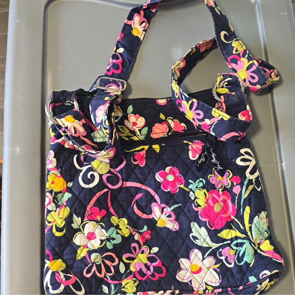 Vera Bradley Floral Navy Multicolor Shoulder Bag Zip Closure, Outer Pockets